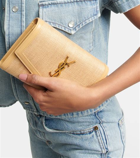 UPTOWN chain wallet in micro raffia 